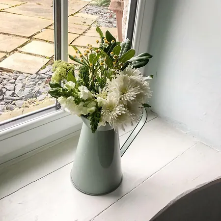 Apartment Garden Grange-over-Sands